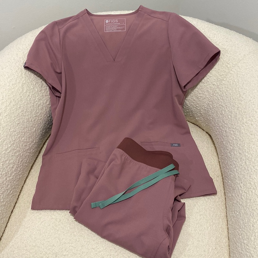 MAUVE figs top and bottom